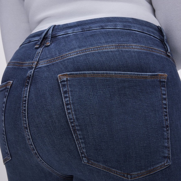 Good American Good Waist Crop 16 - Picture 6 of 16